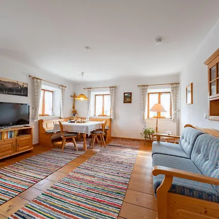 Farm stay Weissnhof Samerberg